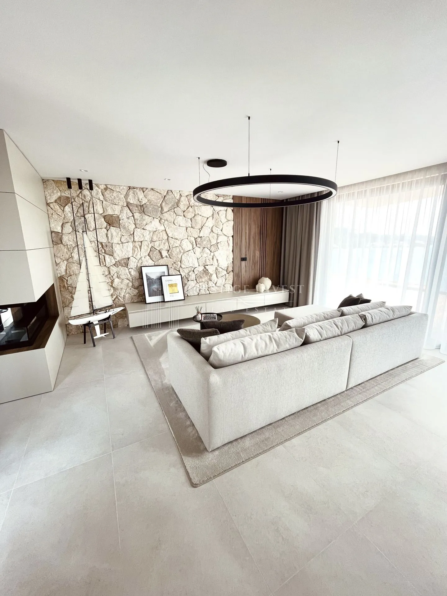rogoznica- centar- luksuzan namješten penthouse - slika 54