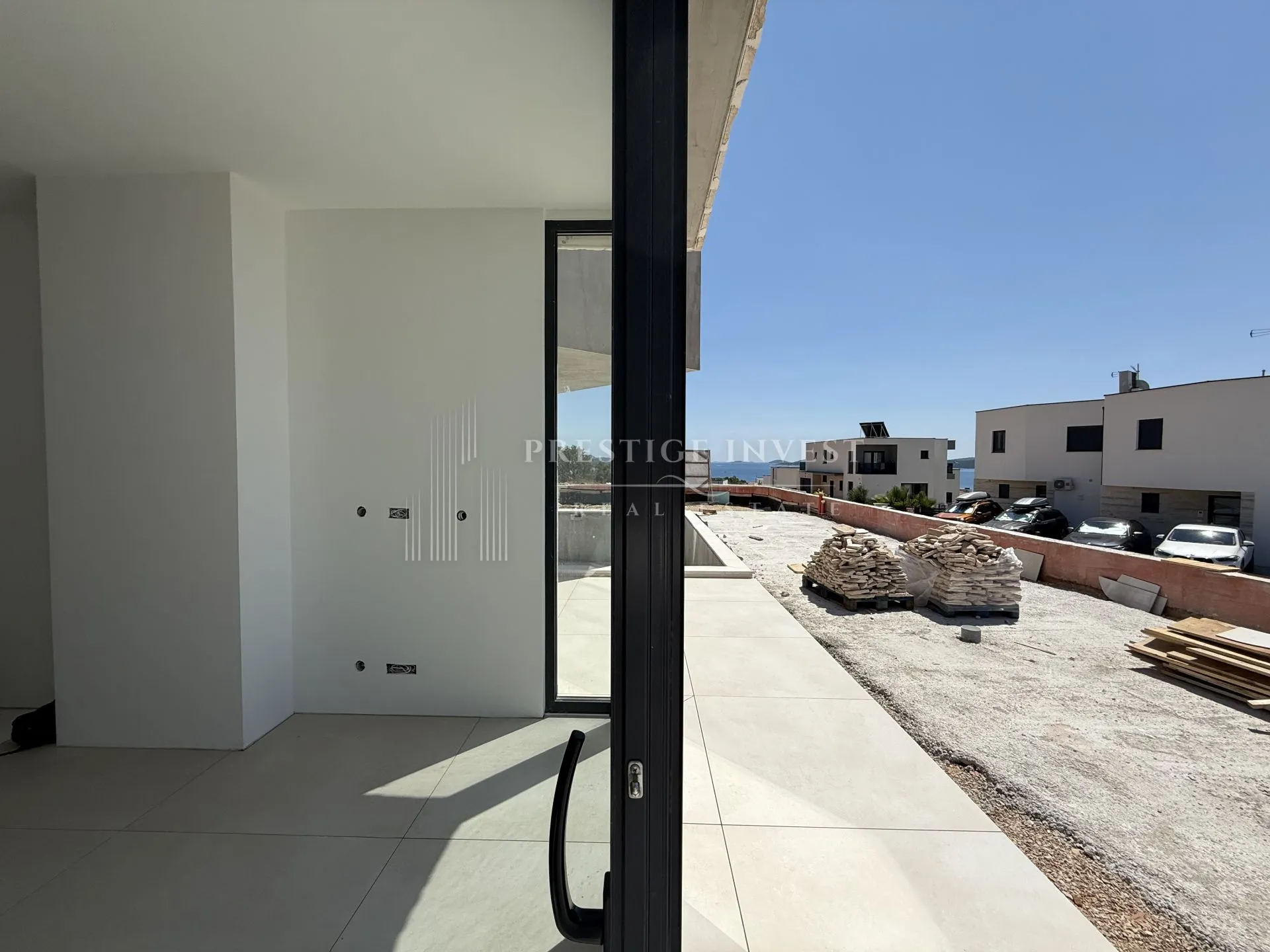 vodice- eksluzivna vila s panormaskim pogledom za otoke - slika 53