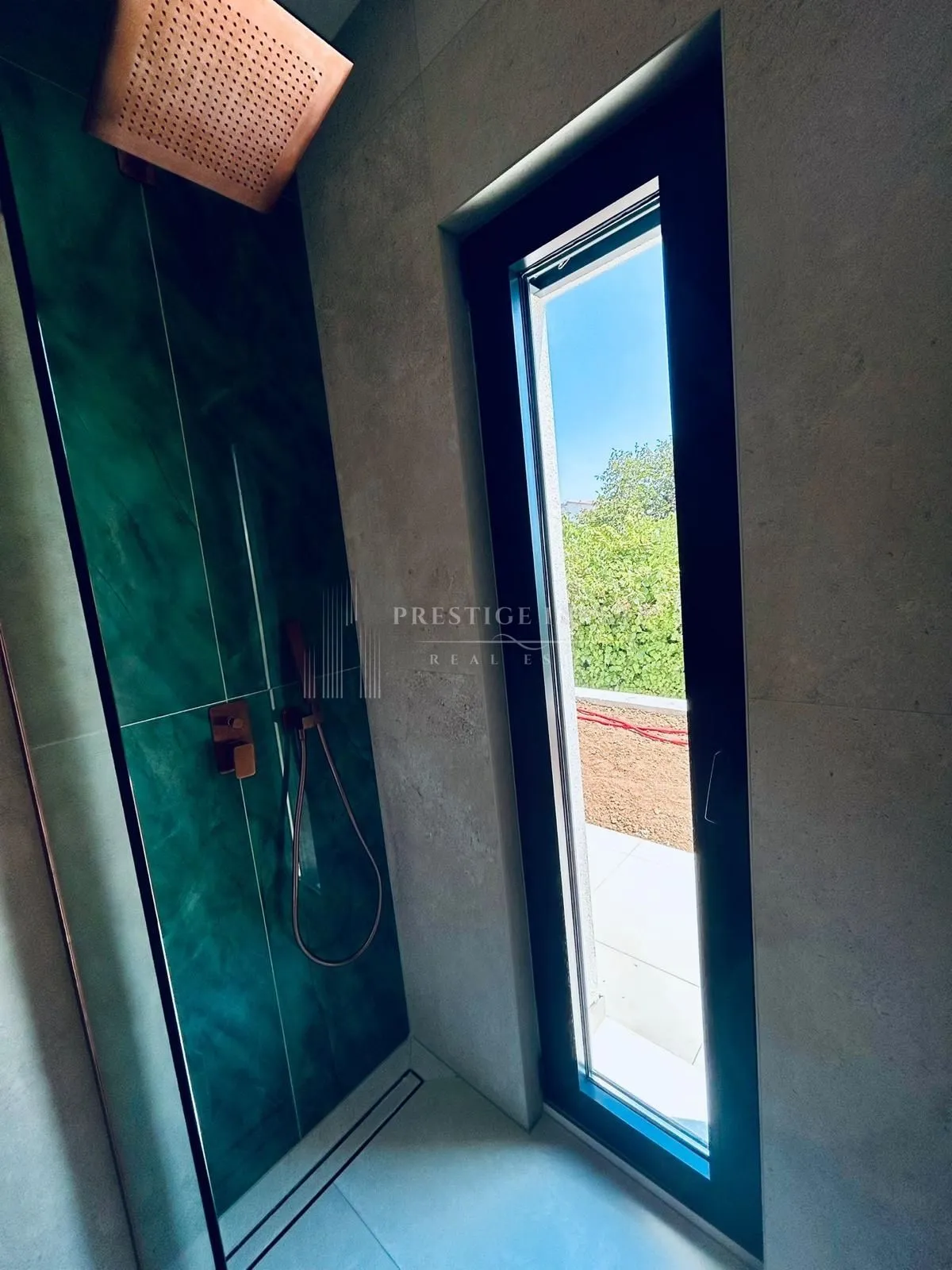 luksuzni apartman anne – prvi red do mora - trogir - slika 9