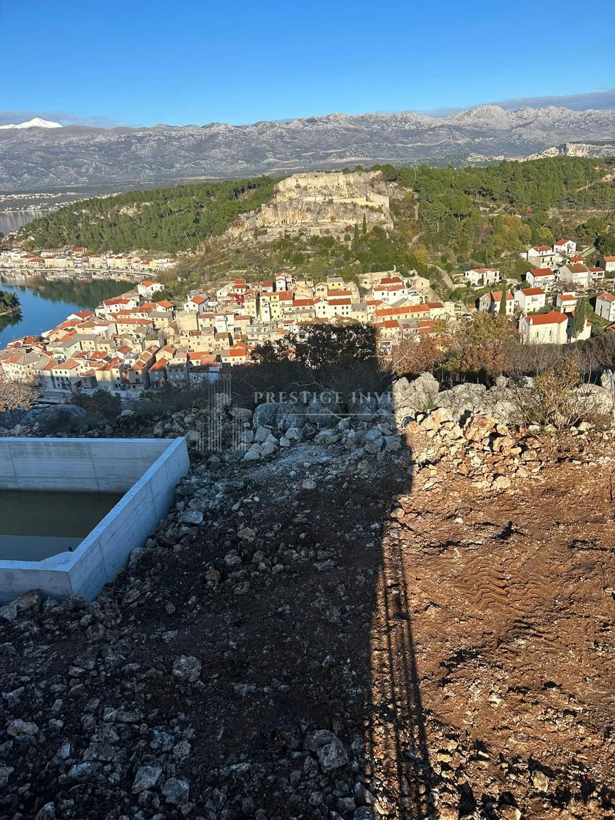 prilika- građevinsko zemljište- 4.000m2 - slika 2