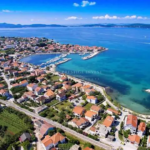 Građevinsko zemljište- ind.zona 5.000m2 - pogled na more - Bibinje