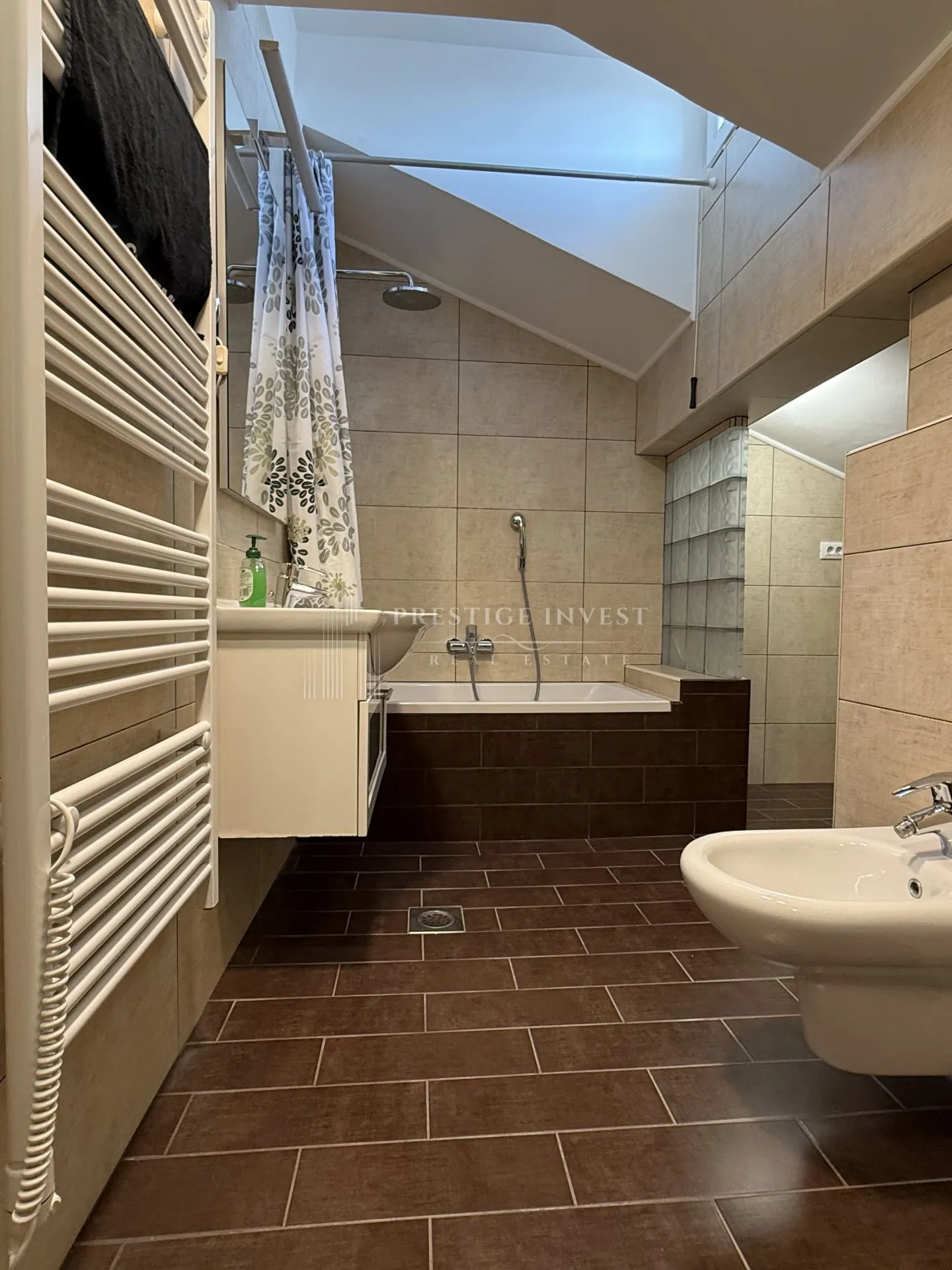 zadar- trosoban stan s garažom- 90m2 - slika 12