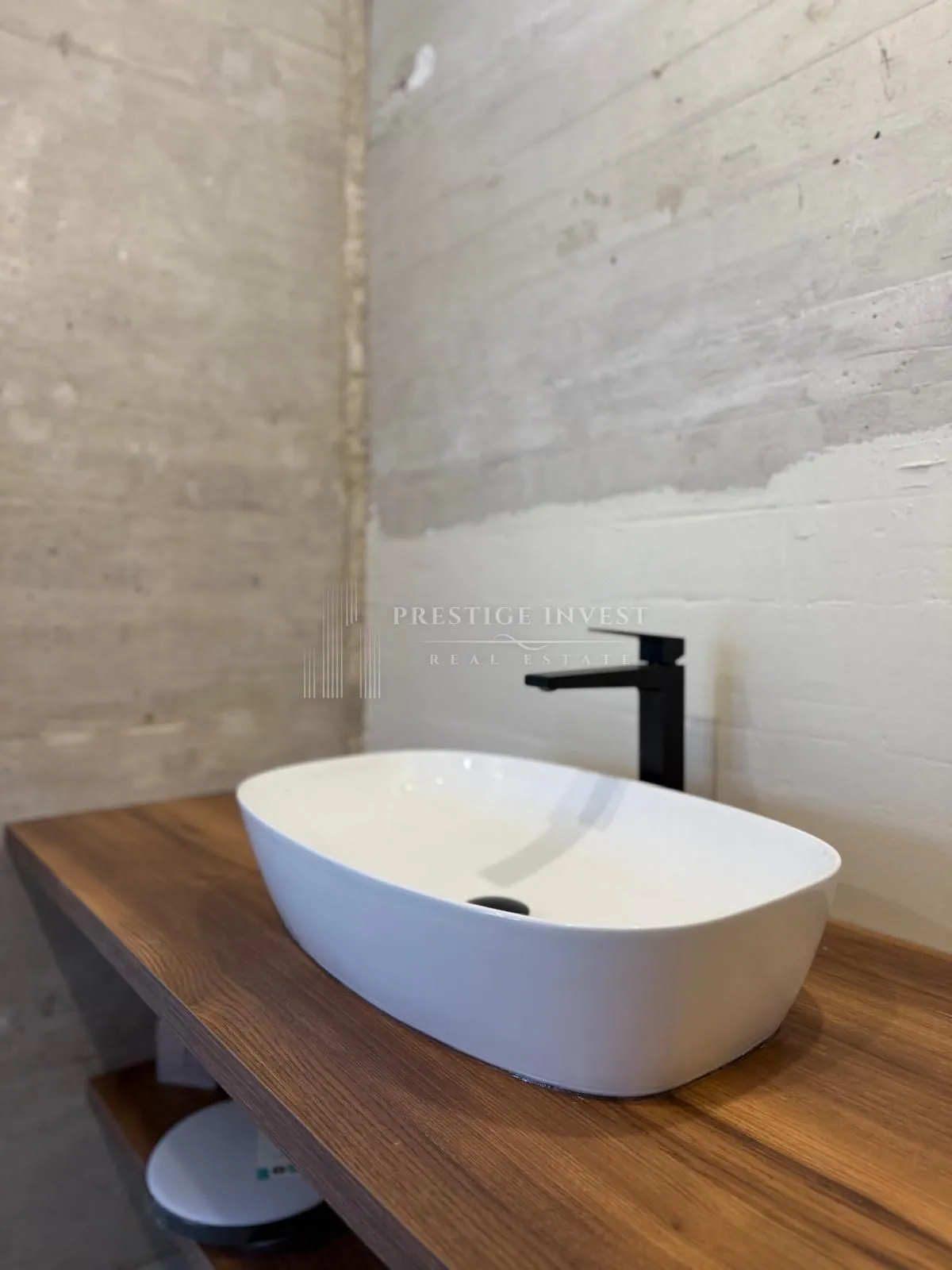 luksuzna prizemnica s 2550m2 okućnice i bazenom - slika 34