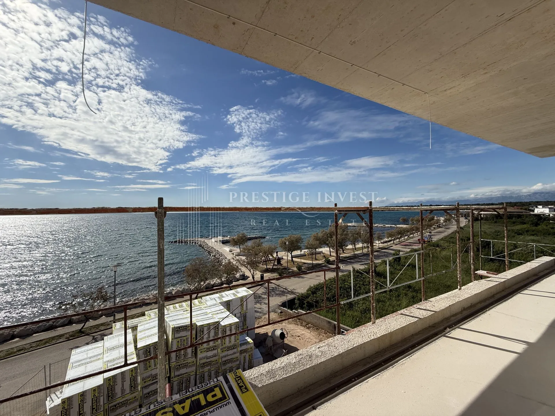 penthouse- prvi red uz more- privatni lift- 343m2 - slika 3