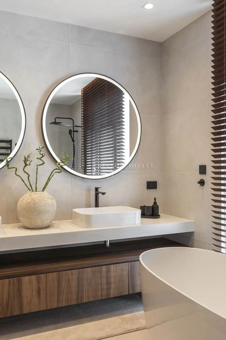 rogoznica- centar- luksuzan namješten penthouse - slika 38