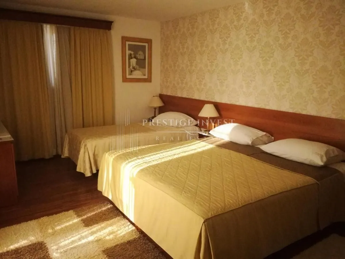 hotel s 30 soba u blizini mora u centru zadra - slika 23