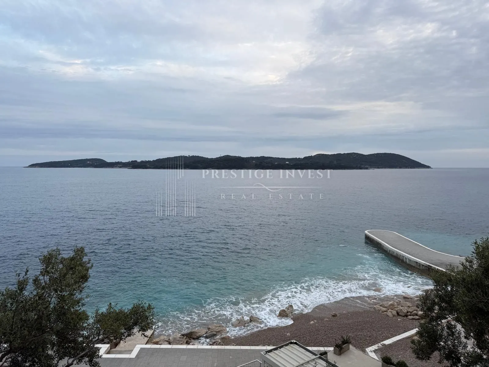 dubrovnik- prvi red uz more- jedinstvena prilika - slika 32