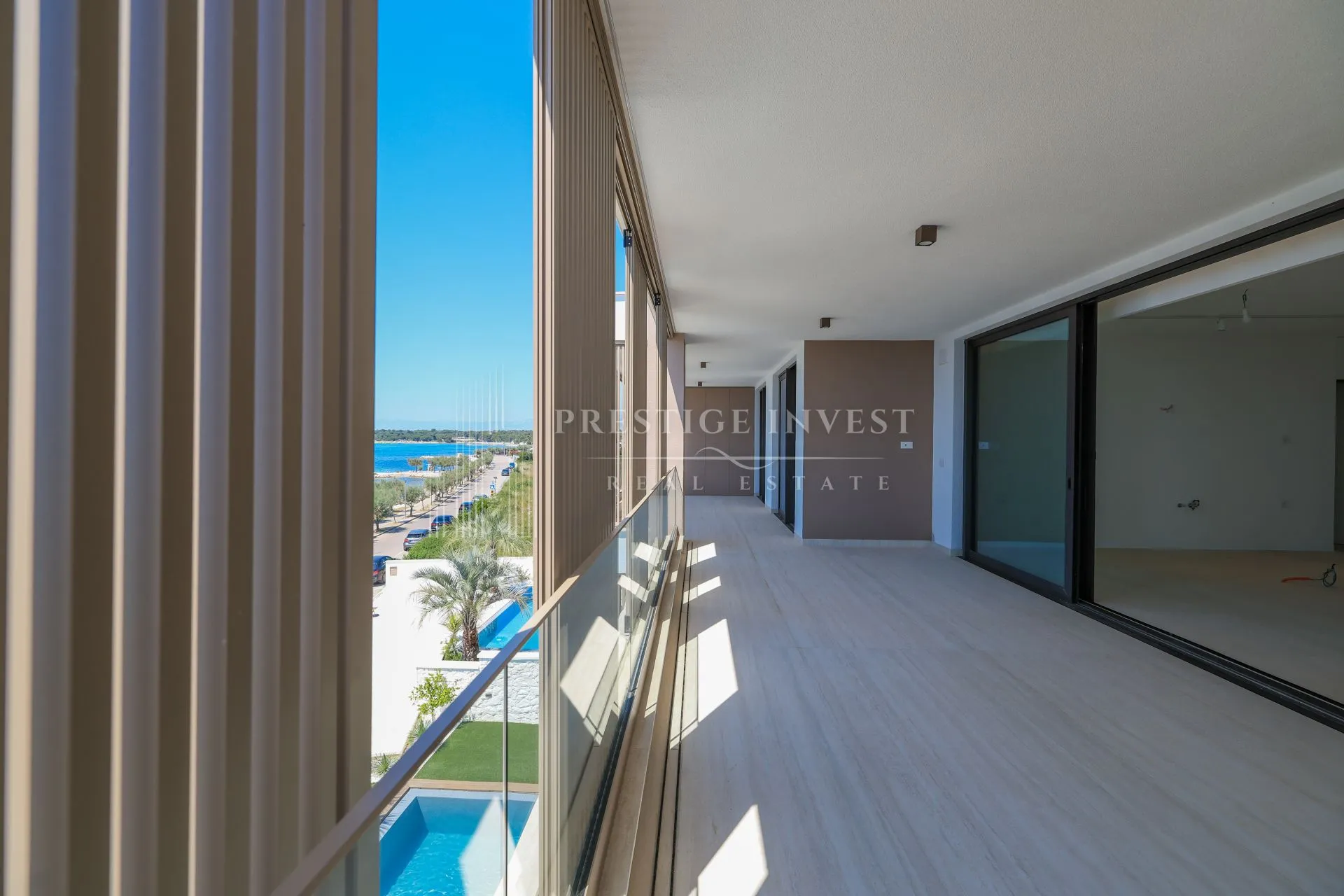 penthouse s privatnim liftom i krovnom terasom- prvi red - slika 17