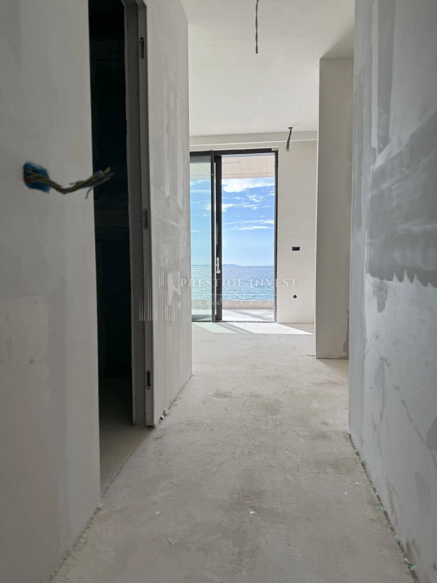 penthouse- prvi red uz more- privatni lift- 343m2 - slika 21