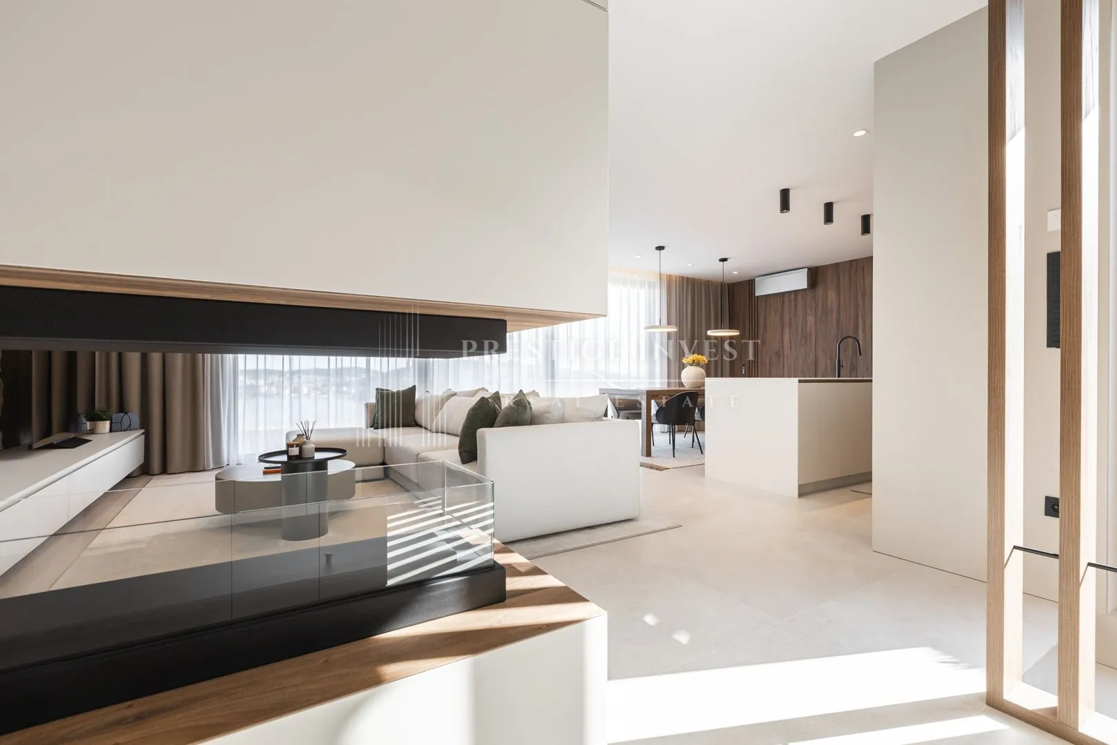 rogoznica- centar- luksuzan namješten penthouse - slika 42