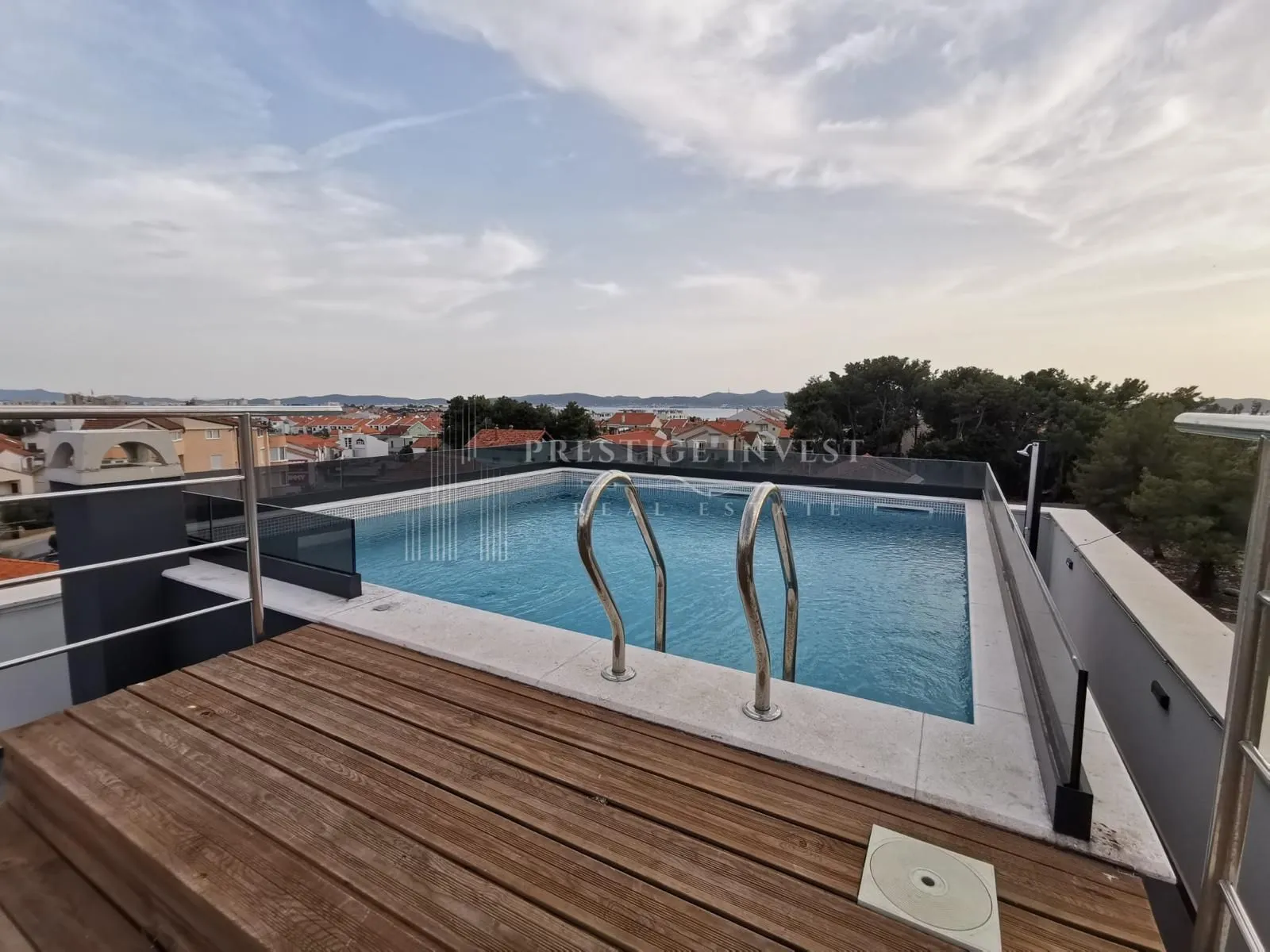 zadar- trosoban stan s krovnom terasom - slika 15