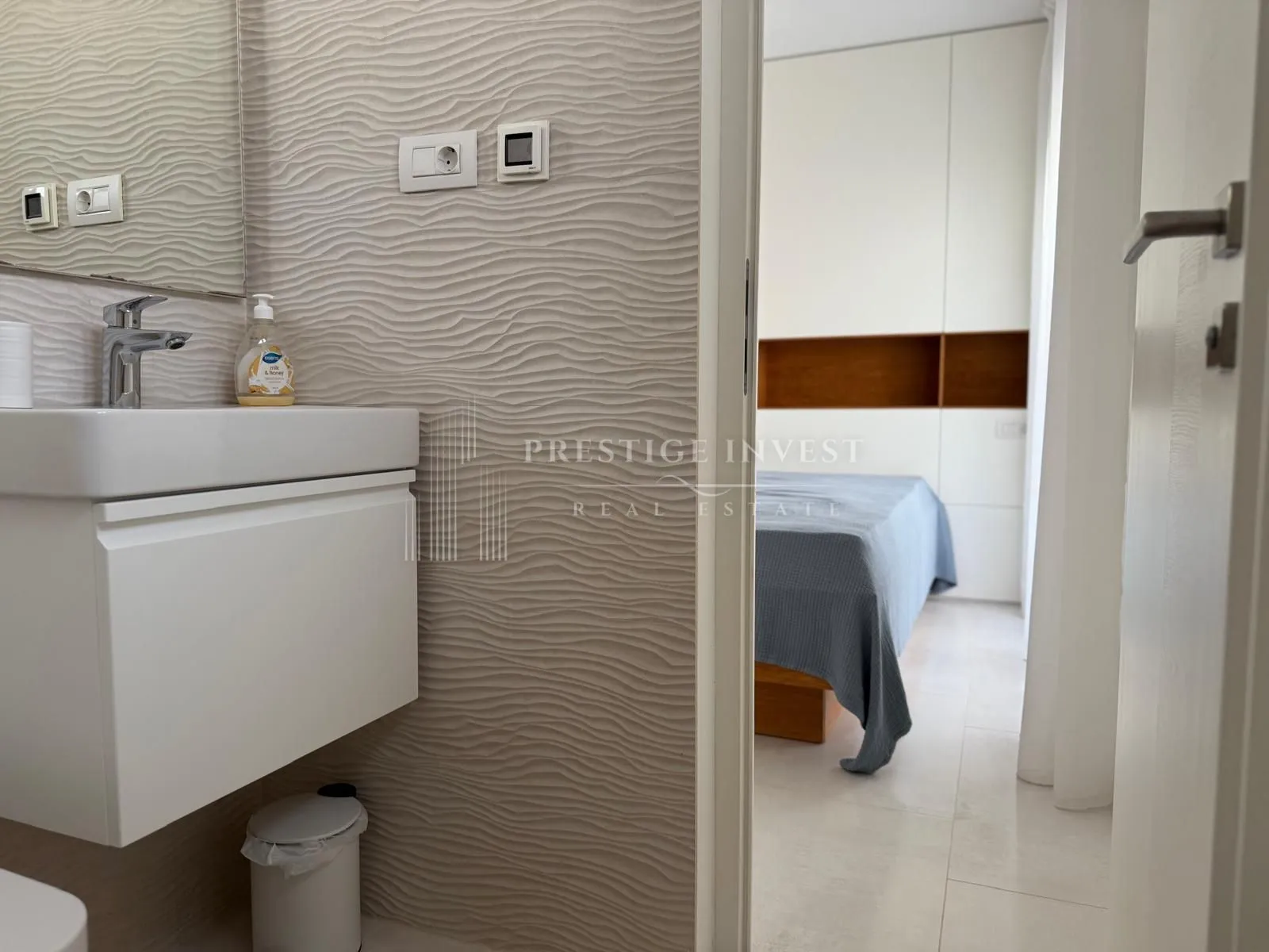 sukošan - penthouse- prvi red uz more - slika 38