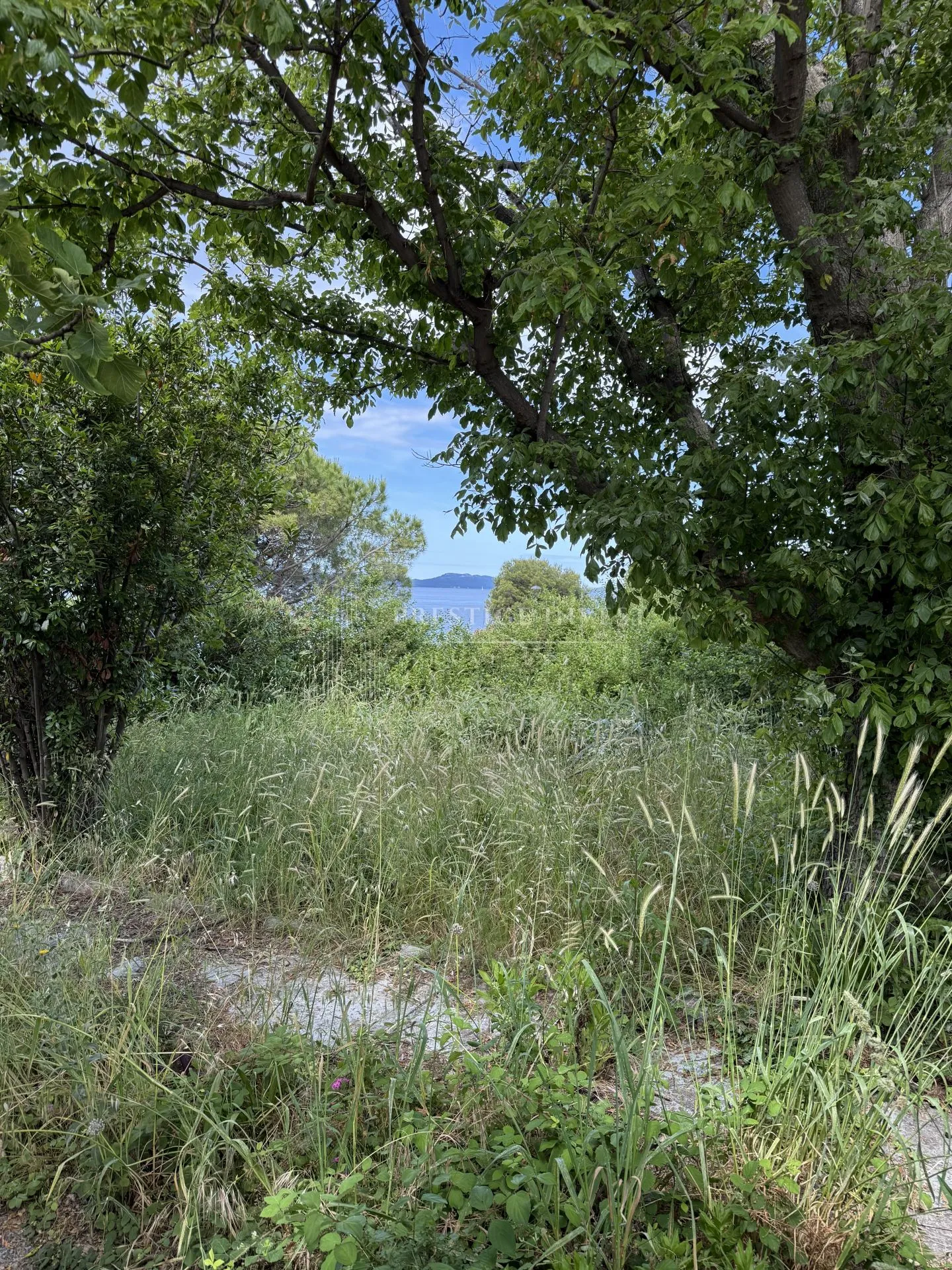 prilika- prvi red uz more- kuća 480m2 - slika 18