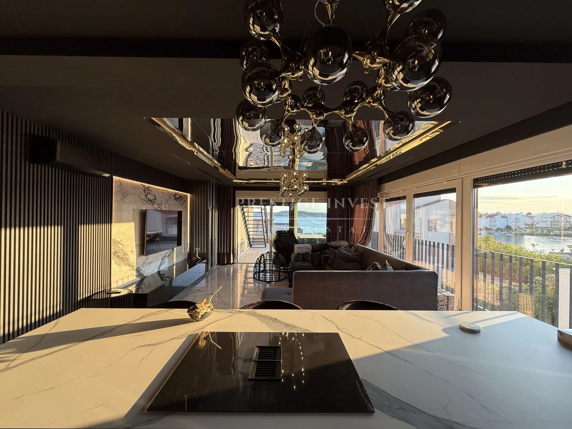 ekskluzivan penthouse- drugi red od plaže - slika 24