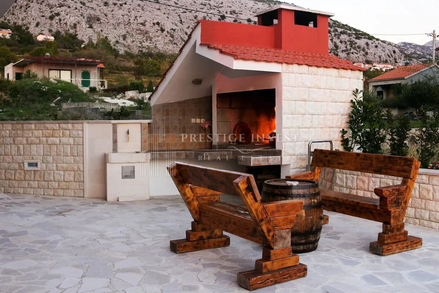 luksuzna vila s bazenom s panoramskim pogledom na split - slika 12