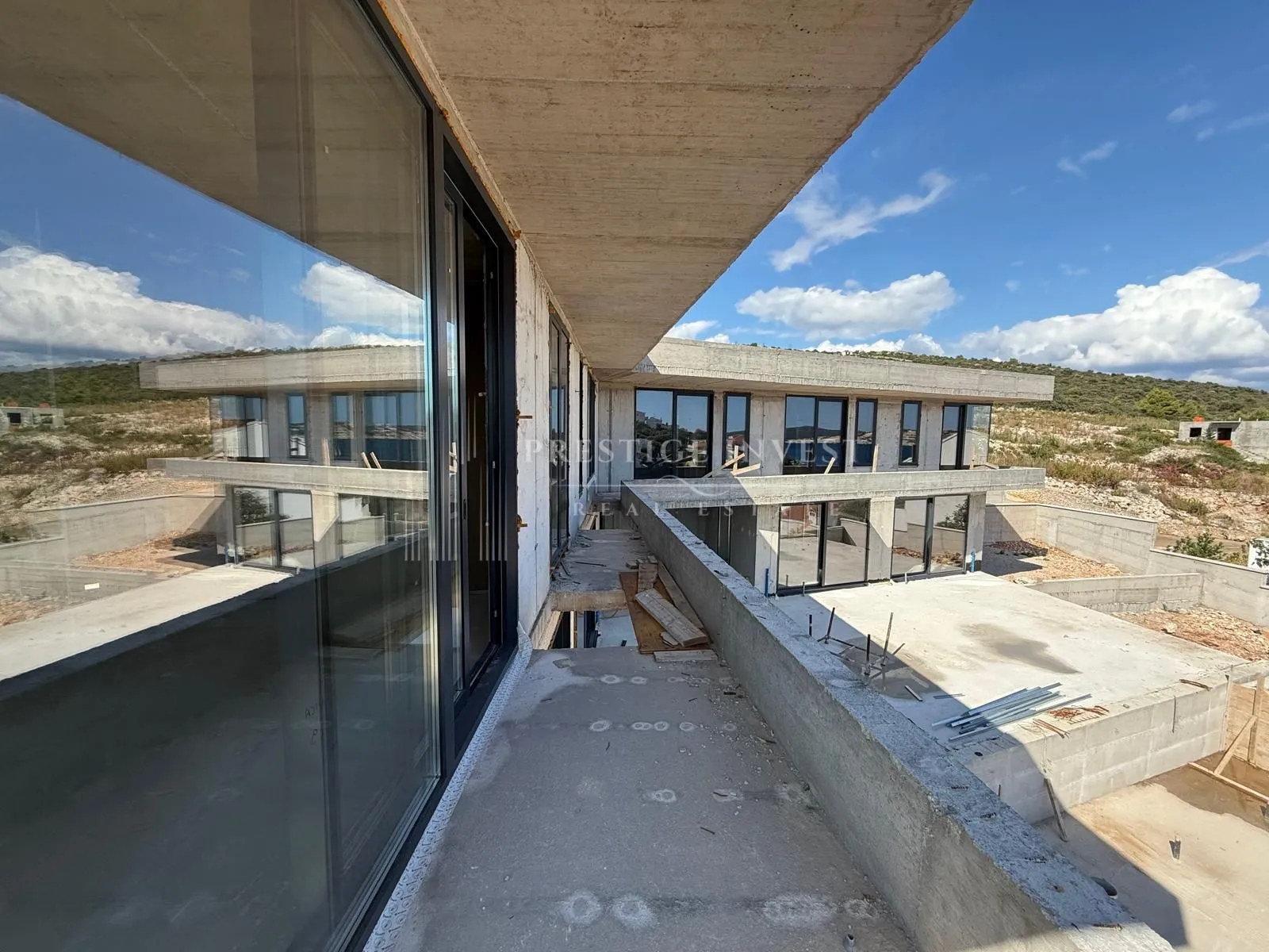 luksuzna vila- 5 soba, galerija, lift, bazen- 35m od plaže - slika 36