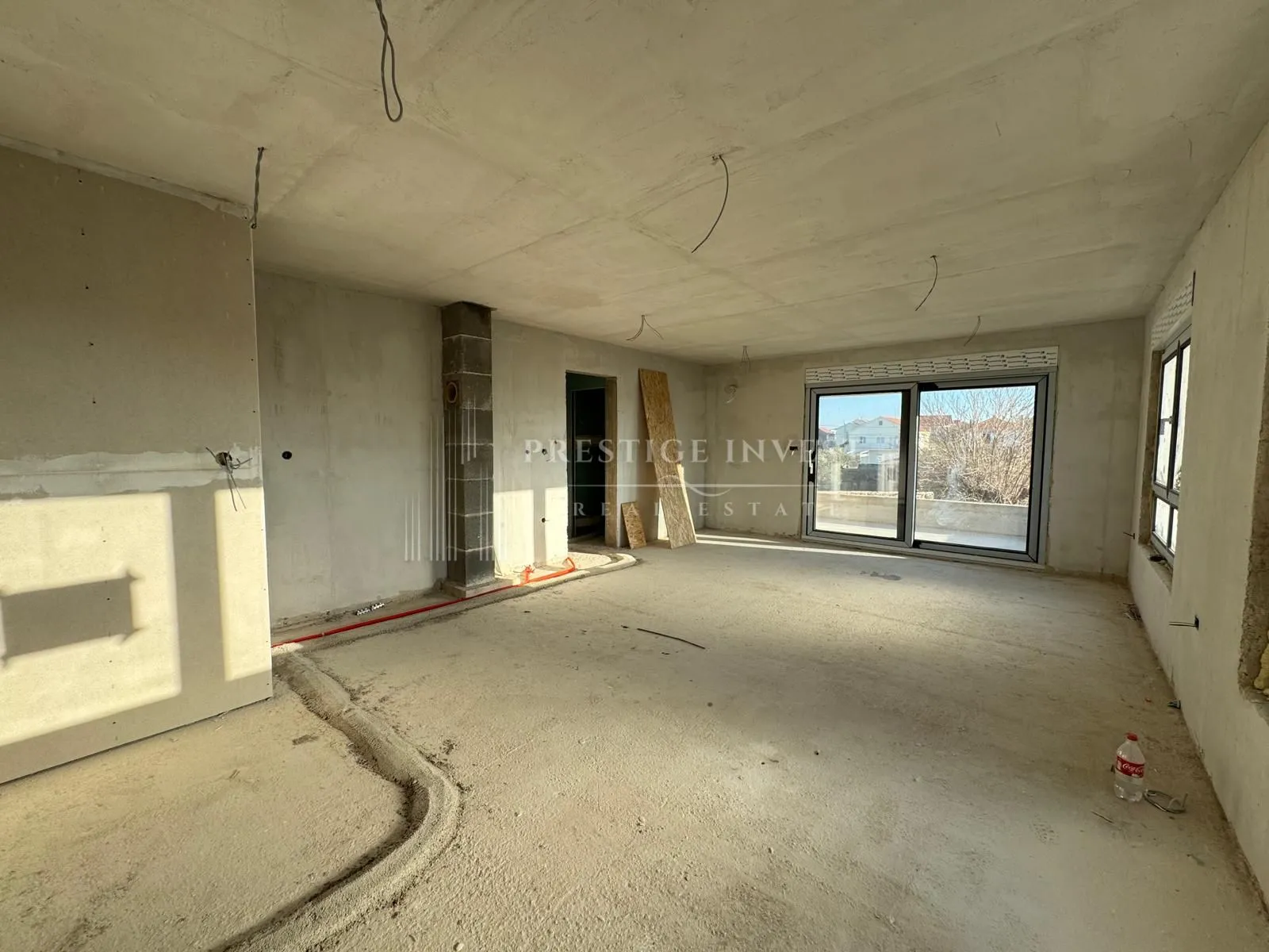 sukošan- penthouse 1.red uz more- krovna terasa-garaža - slika 11