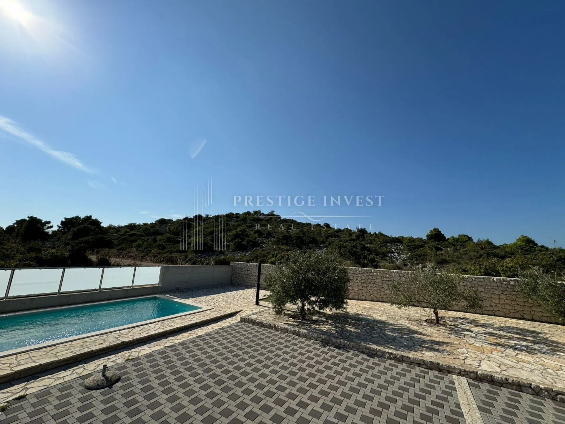 drage-mediteranska villa s bazenom - slika 26