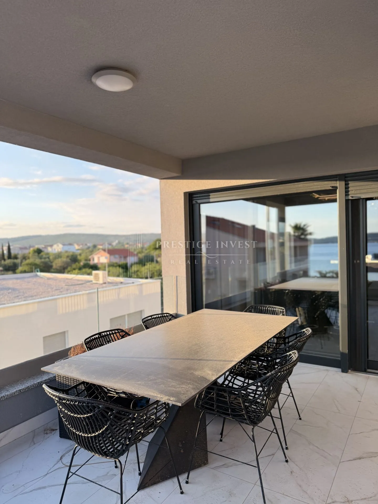 ekskluzivan penthouse- drugi red od plaže - slika 7