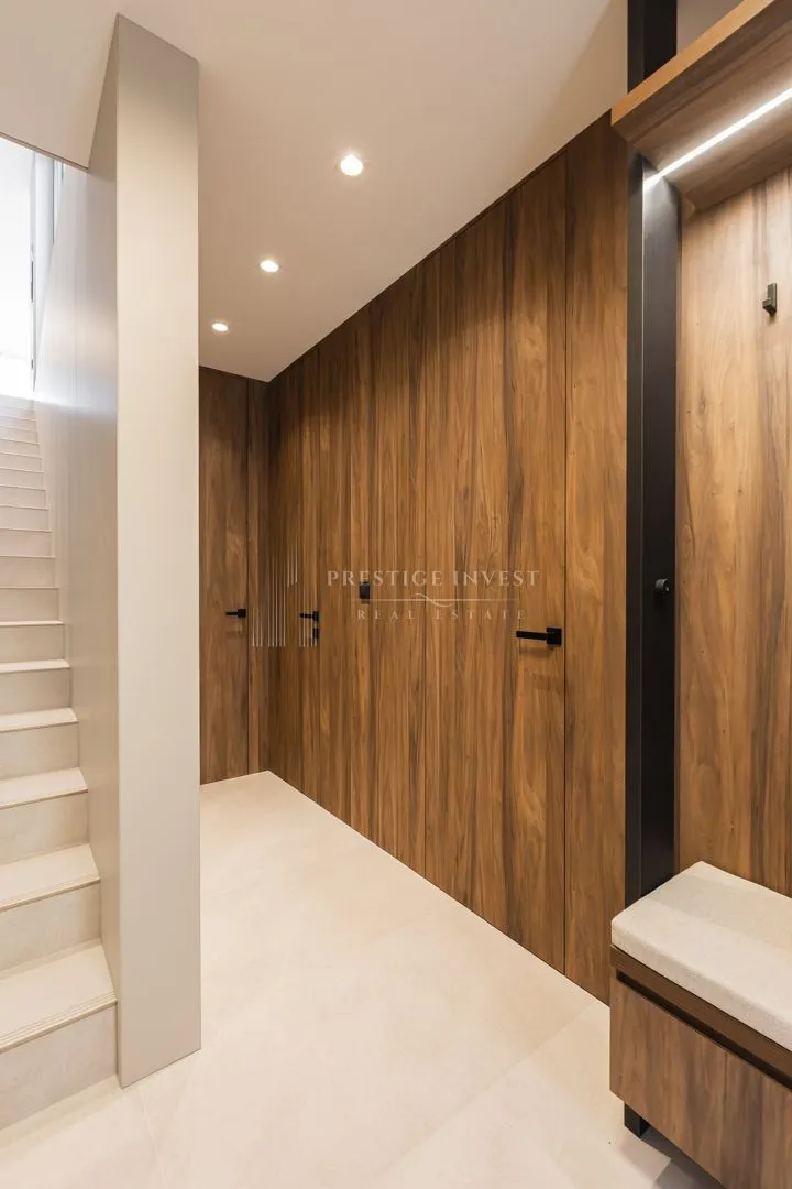 rogoznica- centar- luksuzan namješten penthouse - slika 69