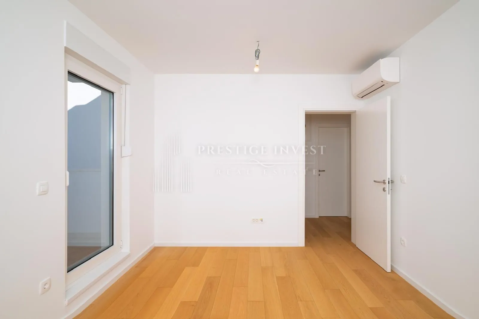 zadar-namješten trosoban penthouse s garažom - slika 52