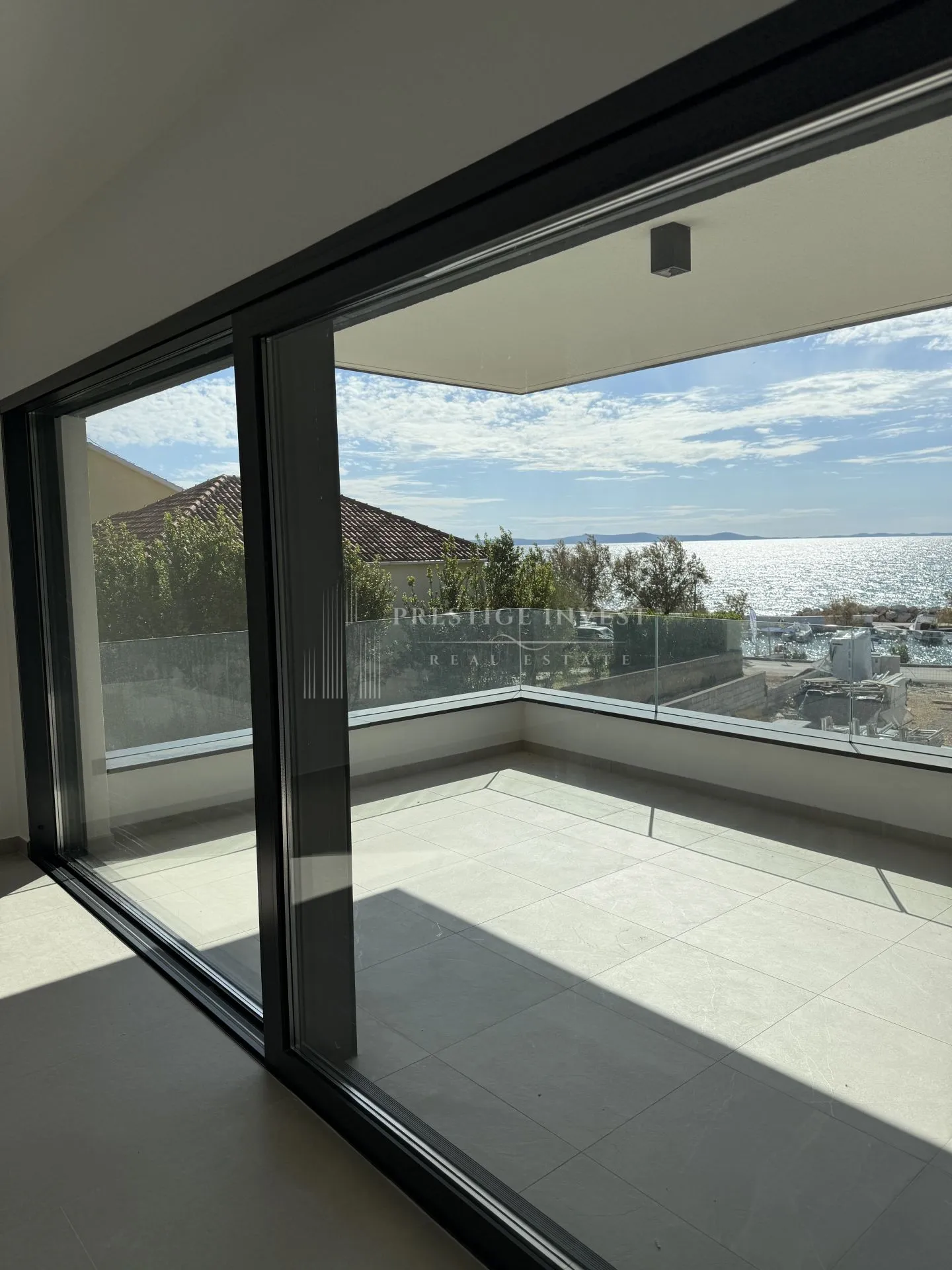 luksuzan penthouse-s8- drugi red uz more - slika 38