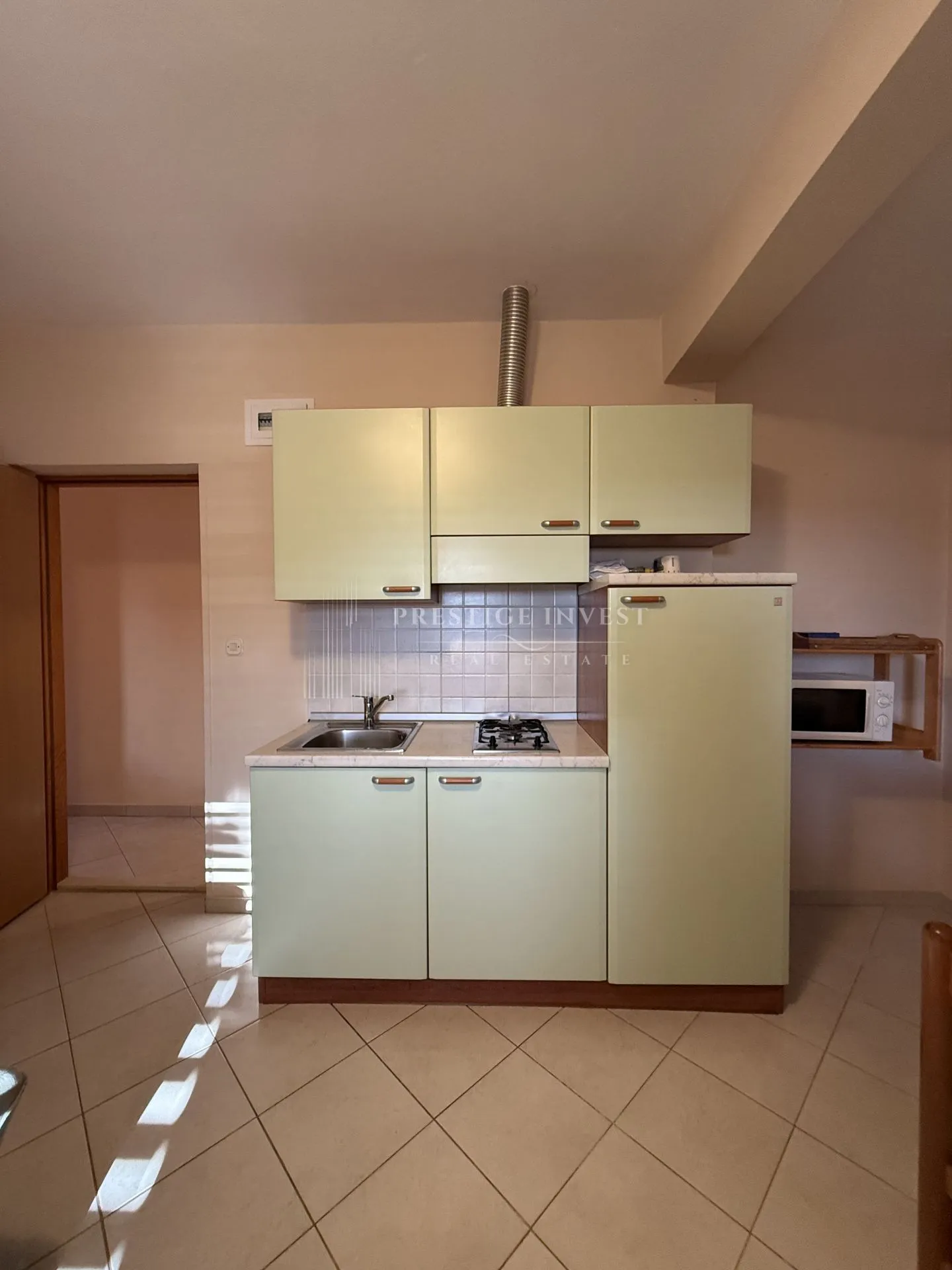 sukošan- apartmanska kuća -1900m2- 150m od plaže - slika 29
