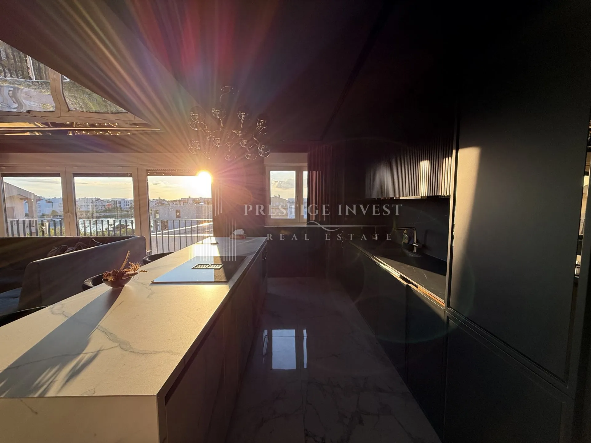 ekskluzivan penthouse- drugi red od plaže - slika 27