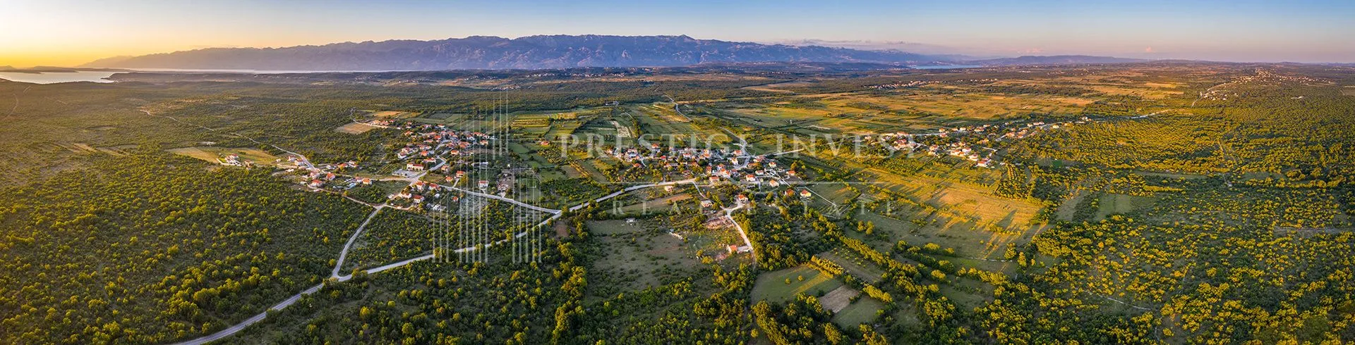 POLIČNIK- 1200m2- Atraktivno građ. zemljište