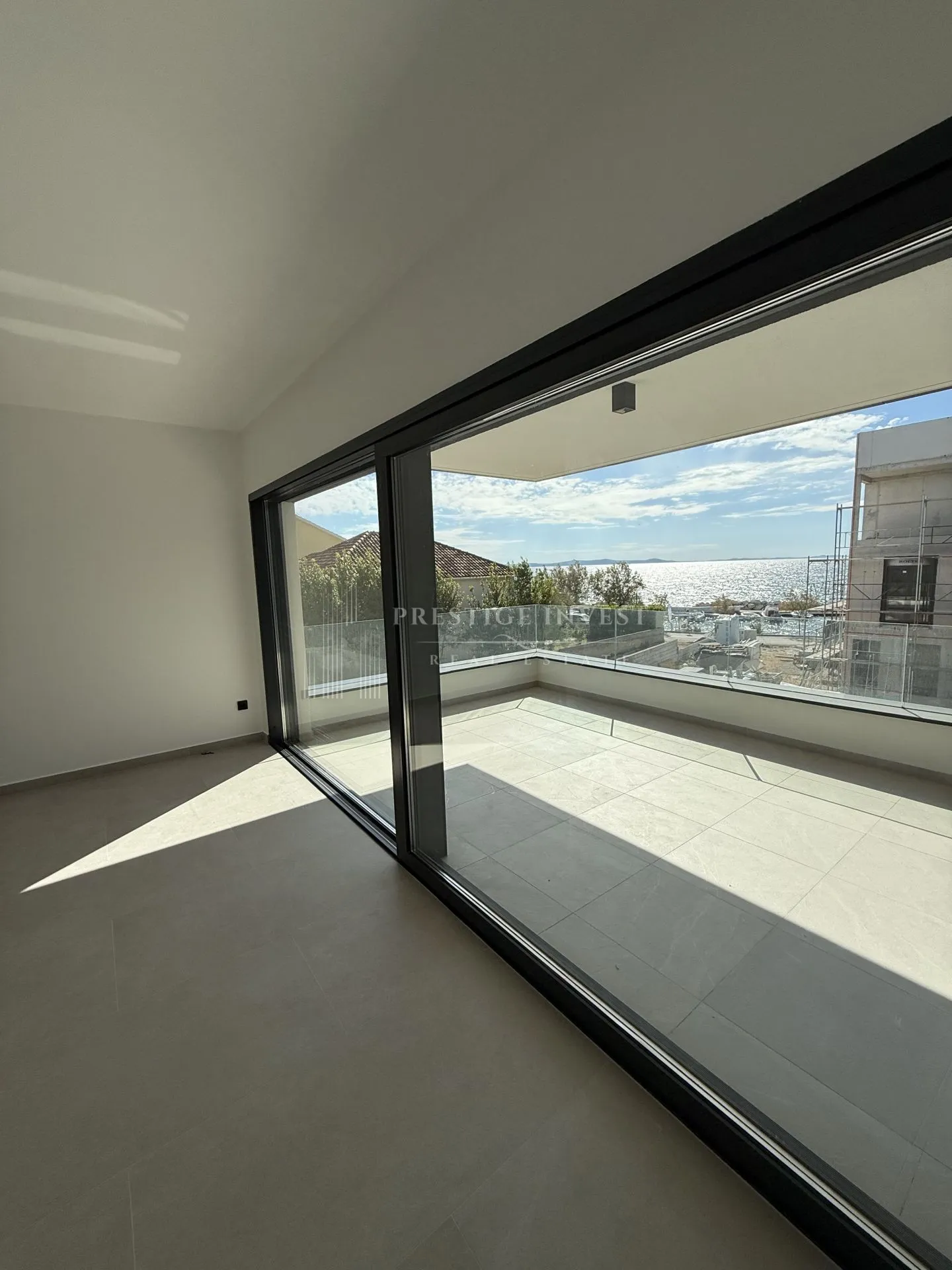 luksuzan penthouse-s8- drugi red uz more - slika 37