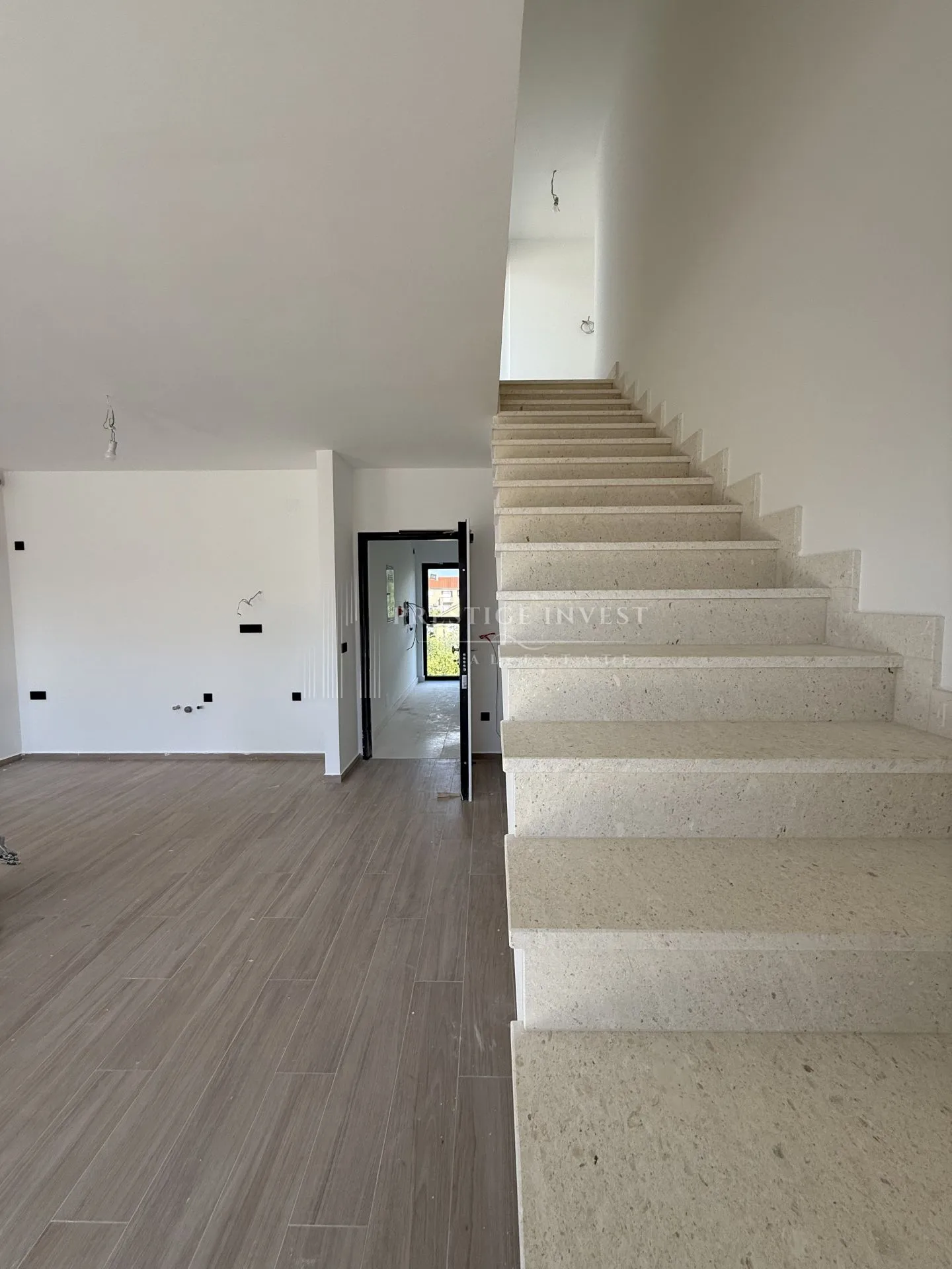 luksuzan penthouse pogled na more- s7 - drugi red uz more - slika 20