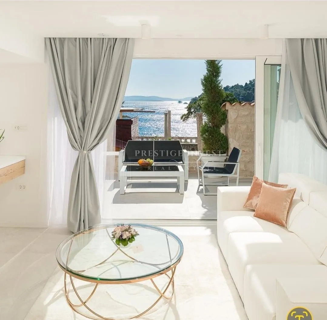 heritage villa christina - hvar - slika 1
