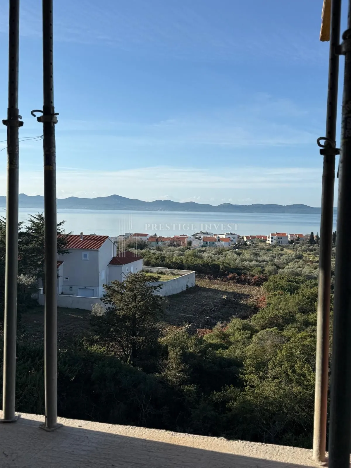 diklo- dvoetažan 3-soban stan- pogled na more-garaža z2s1 - slika 7