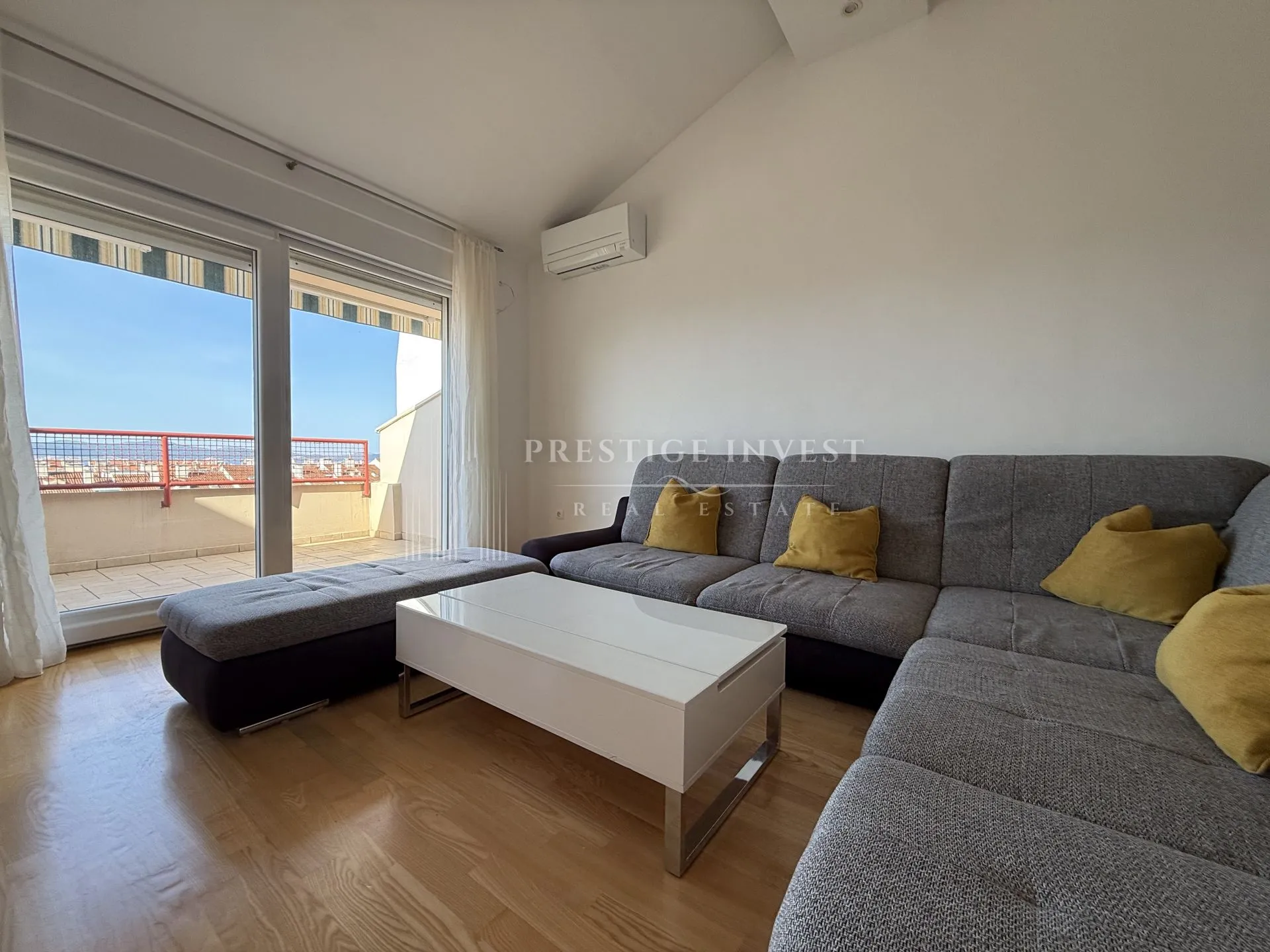 zadar- trosoban stan s garažom- 90m2 - slika 23