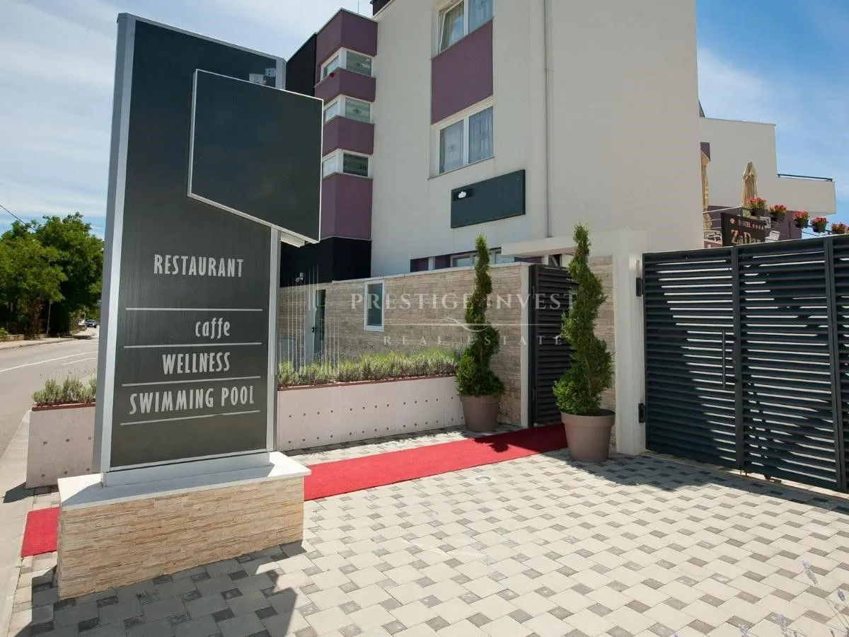 hotel s 30 soba u blizini mora u centru zadra - slika 17