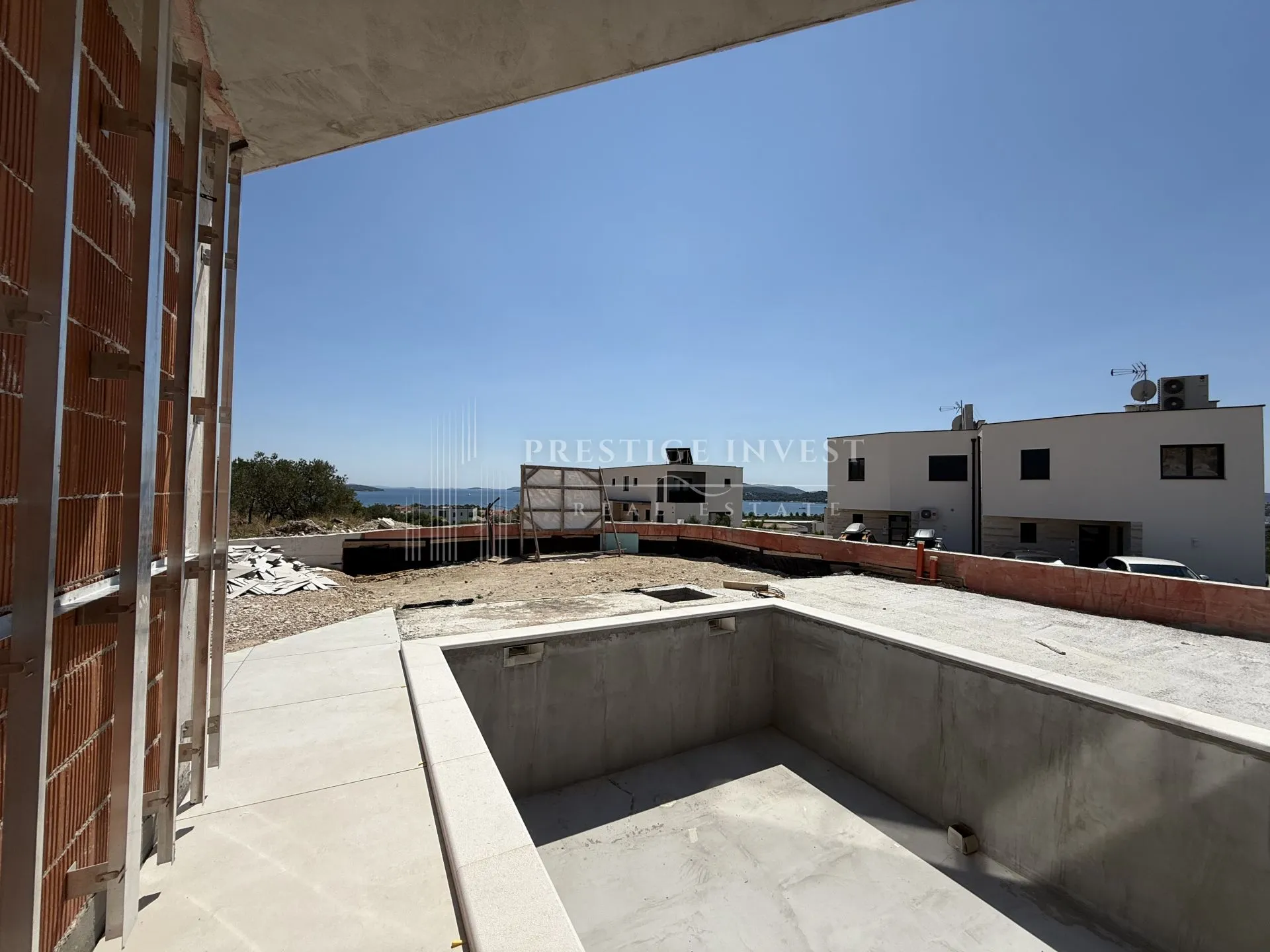 vodice- eksluzivna vila s panormaskim pogledom za otoke - slika 10