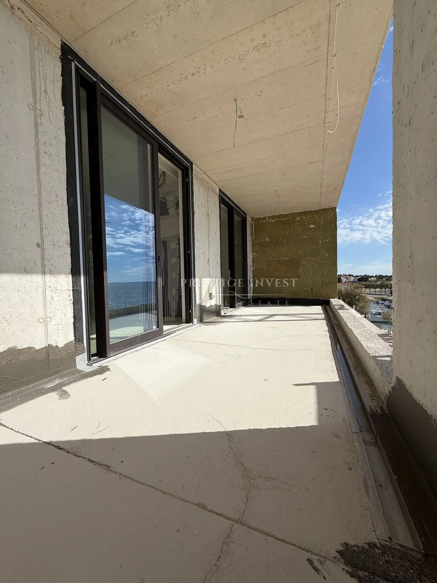 penthouse- prvi red uz more- privatni lift- 343m2 - slika 7