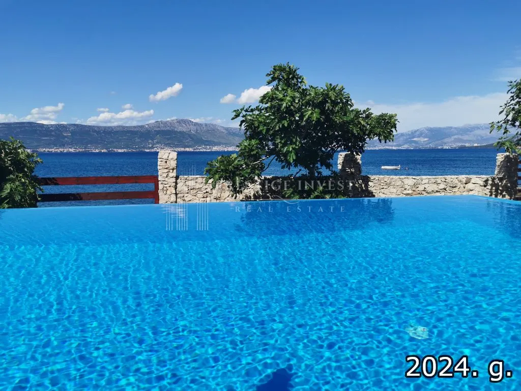 villa prvi red uz more, trogir, čiovo - slika 12