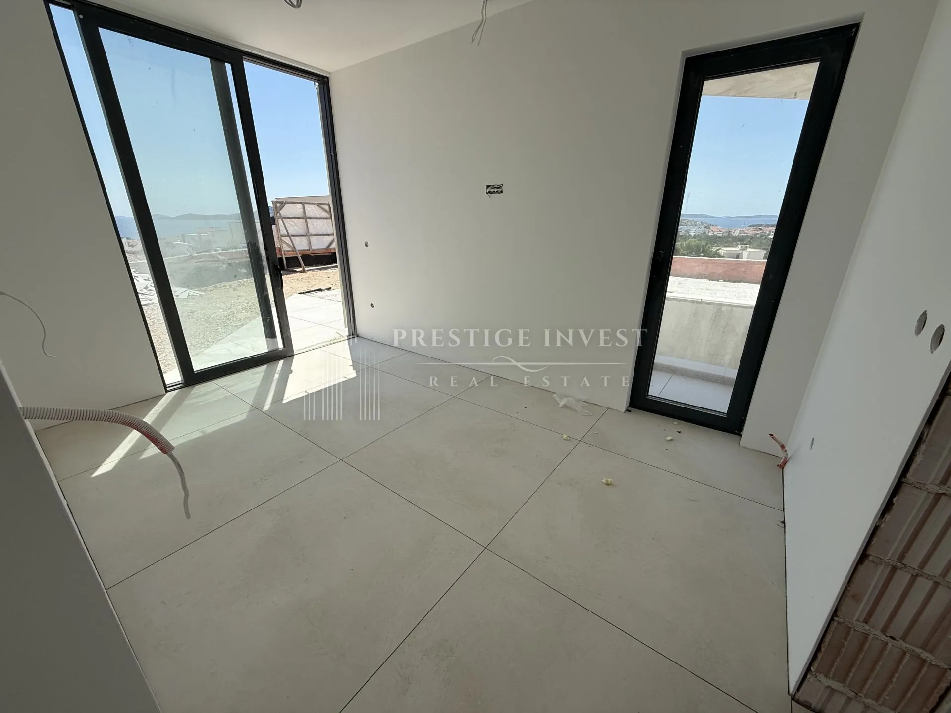 vodice- eksluzivna vila s panormaskim pogledom za otoke - slika 28