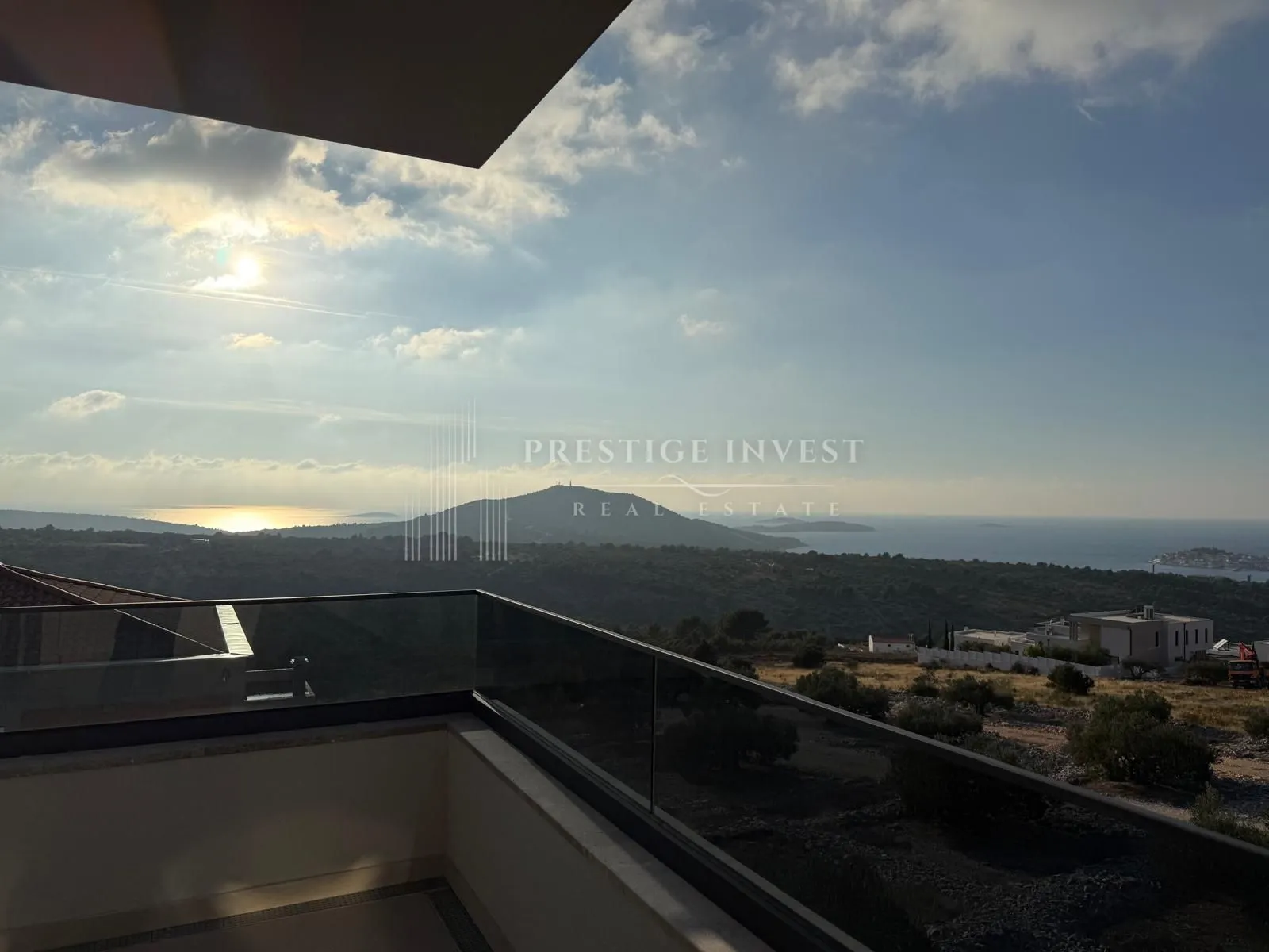 primošten- vila s bazenom i panoramskim pogledom - slika 45