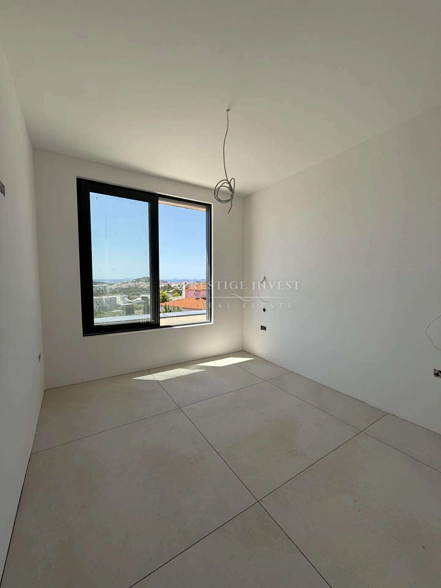 vodice- eksluzivna vila s panormaskim pogledom za otoke - slika 35