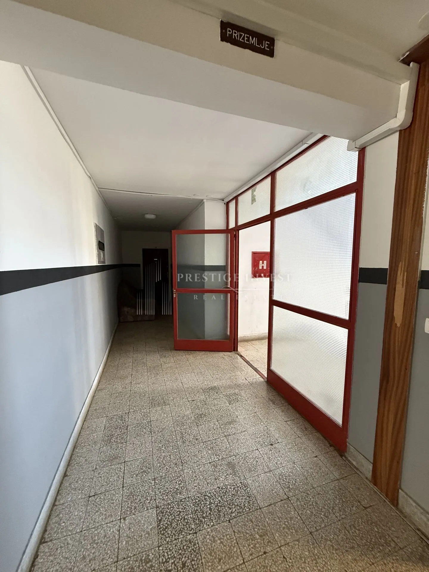 zadar- trosoban stan s garažom- 90m2 - slika 7