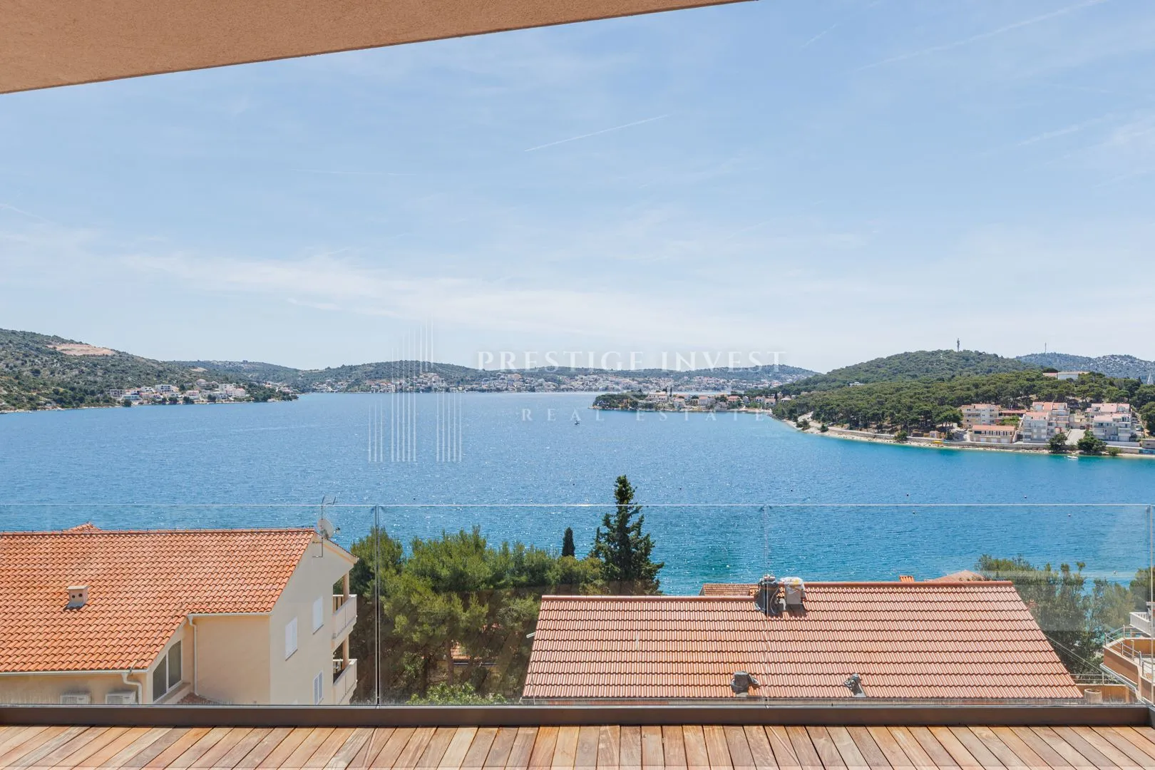 rogoznica- centar- luksuzan namješten penthouse - slika 3