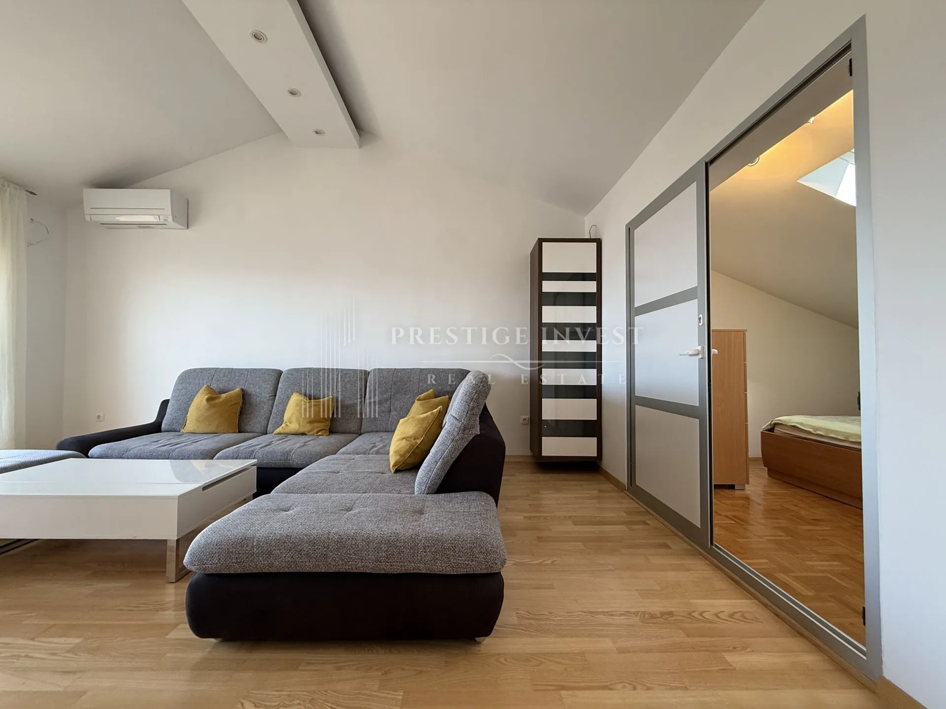 zadar- trosoban stan s garažom- 90m2 - slika 25