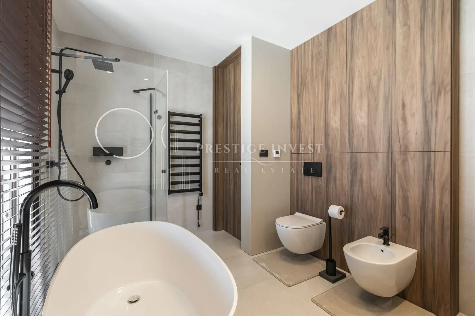 rogoznica- centar- luksuzan namješten penthouse - slika 35