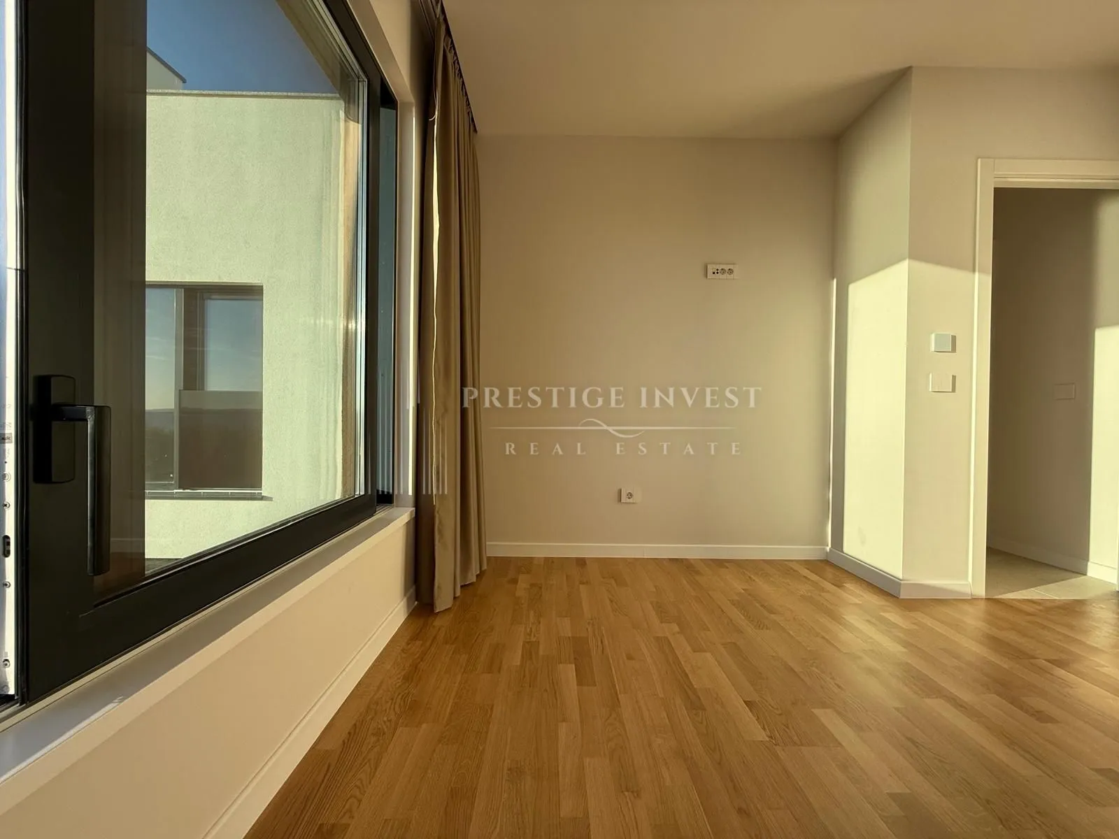 penthouse - s8- trosoban stan prvi red uz more - slika 30