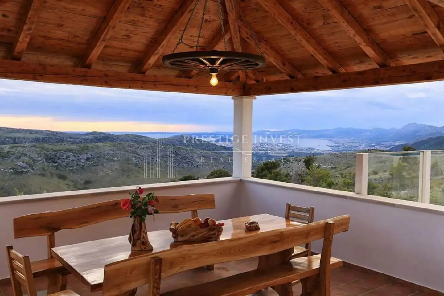 luksuzna vila s bazenom s panoramskim pogledom na split - slika 16