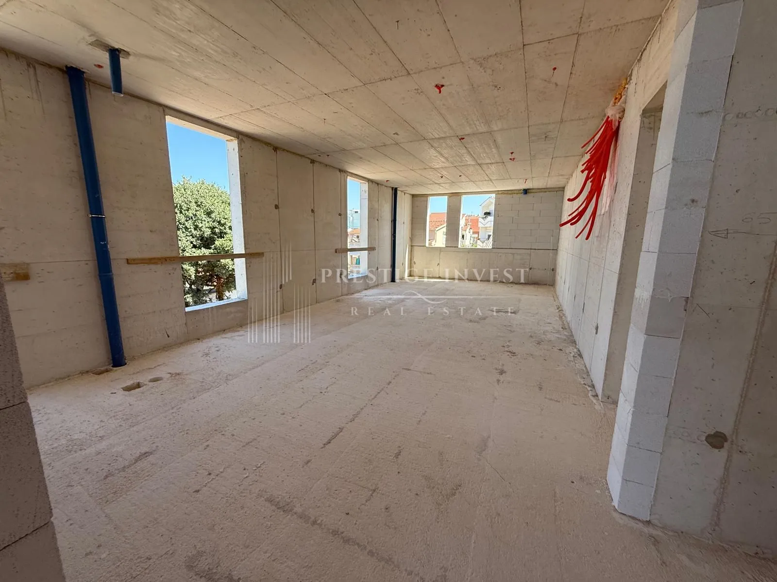 luksuzan penthouse prvi red uz more i krovna terasa - slika 34