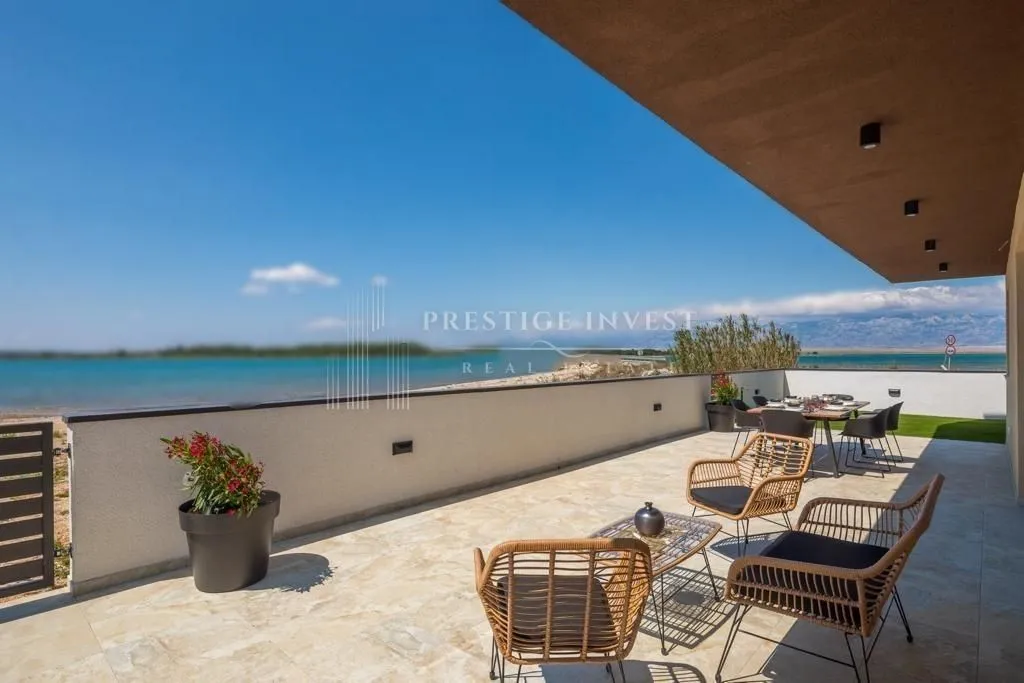 Villa Majestic Seaside Oasis- prvi red uz more - Privlaka