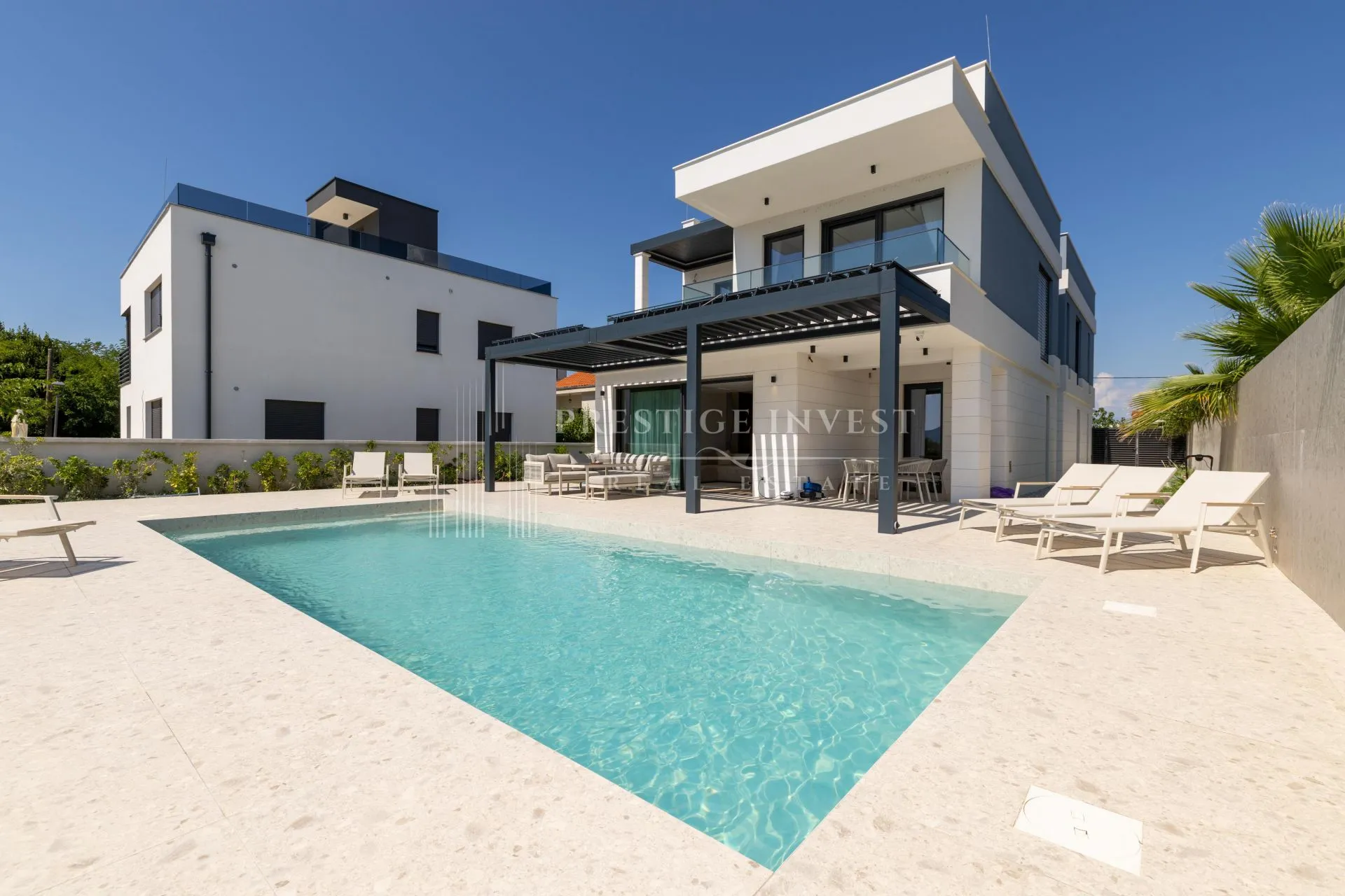 zadar- luksuzan penthouse s pogledom na more- blizina plaže - slika 61